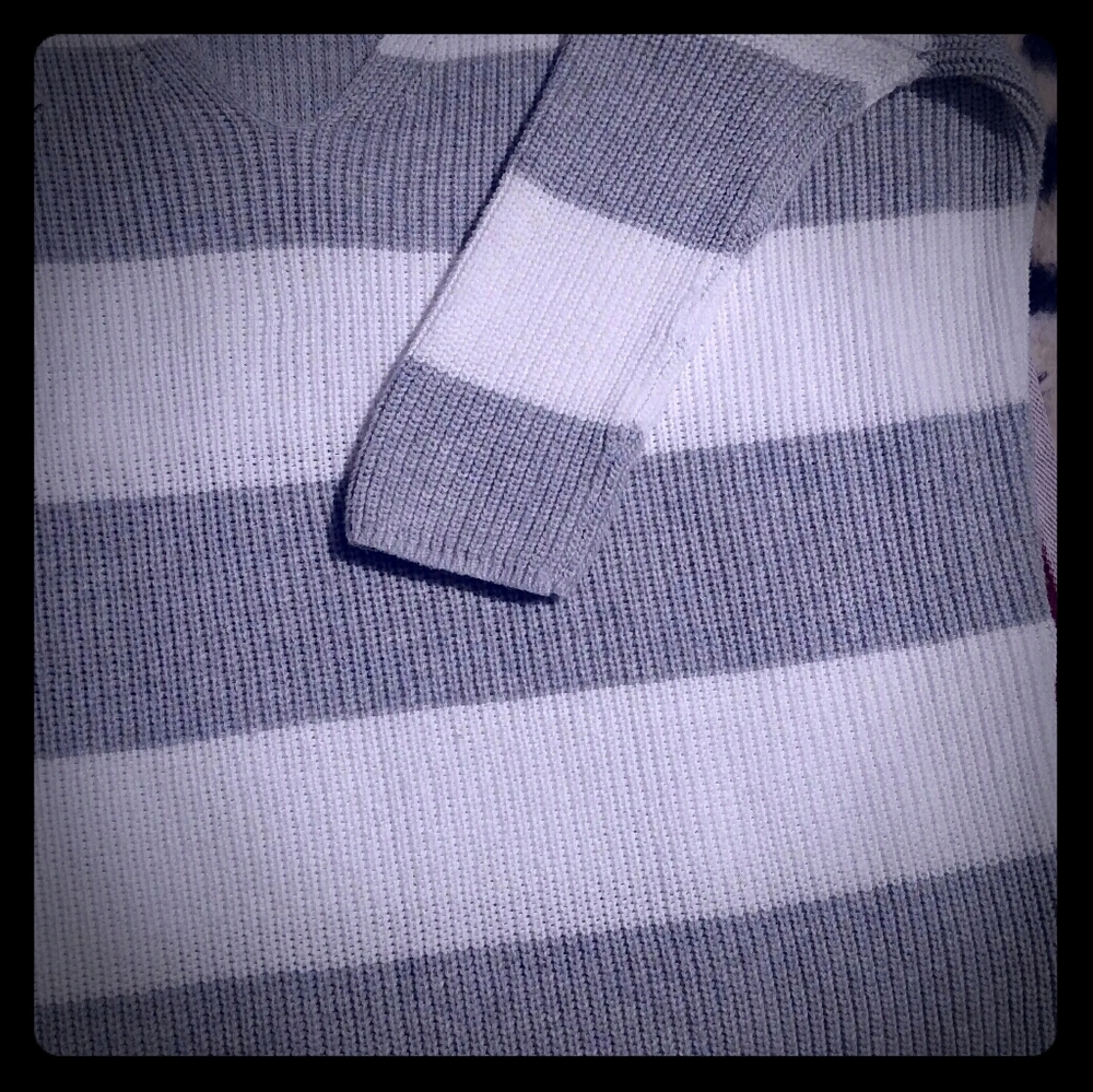 Womans EXPRESS sweater